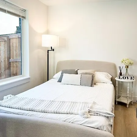 New Cozy Modern Studio Apartment Vancouver Extérieur photo