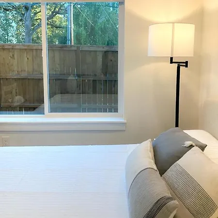 New Cozy Modern Studio Apartment Vancouver Extérieur photo